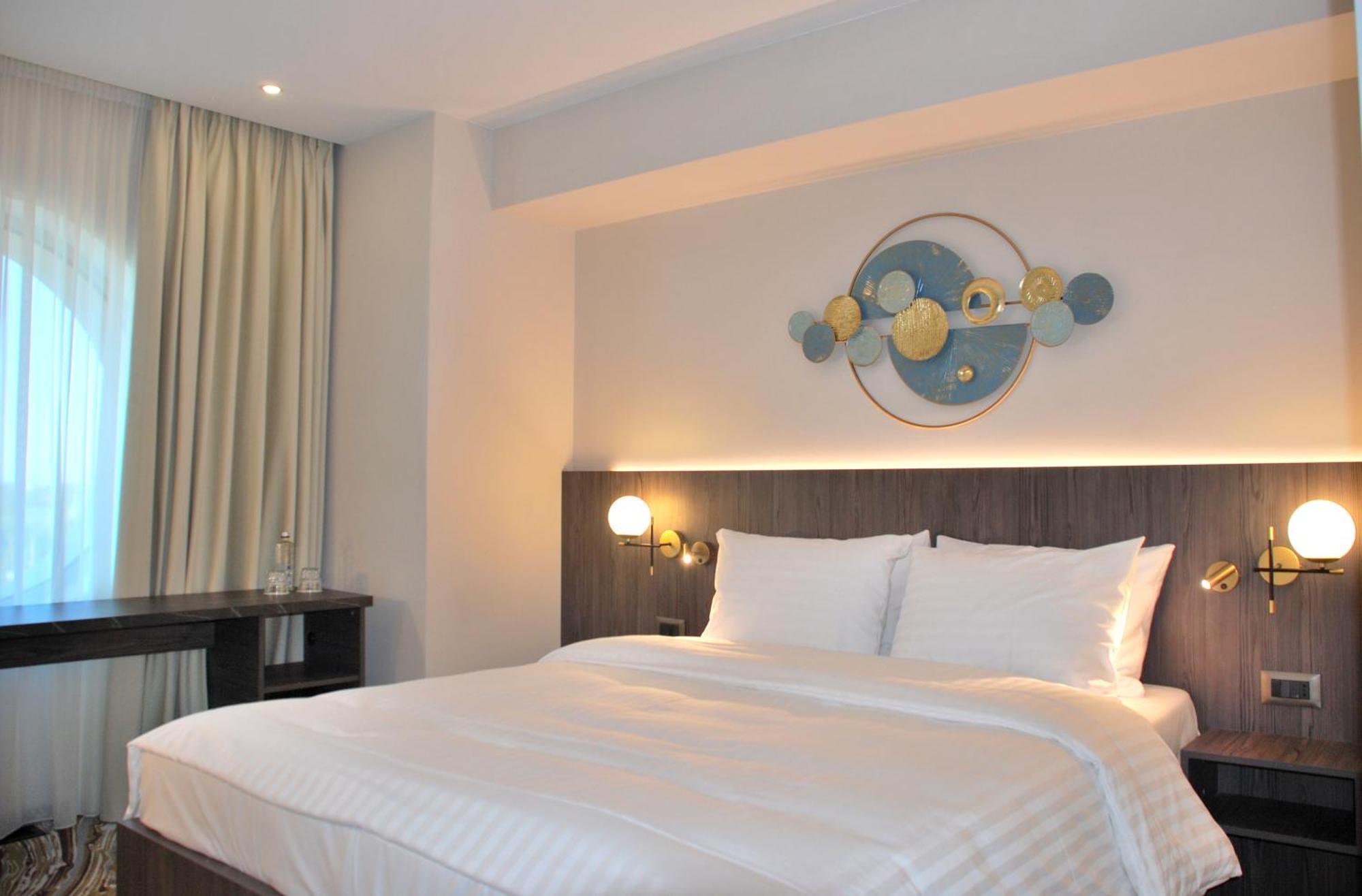 Ramada By Wyndham Bucharest Otopeni Airport Exteriér fotografie