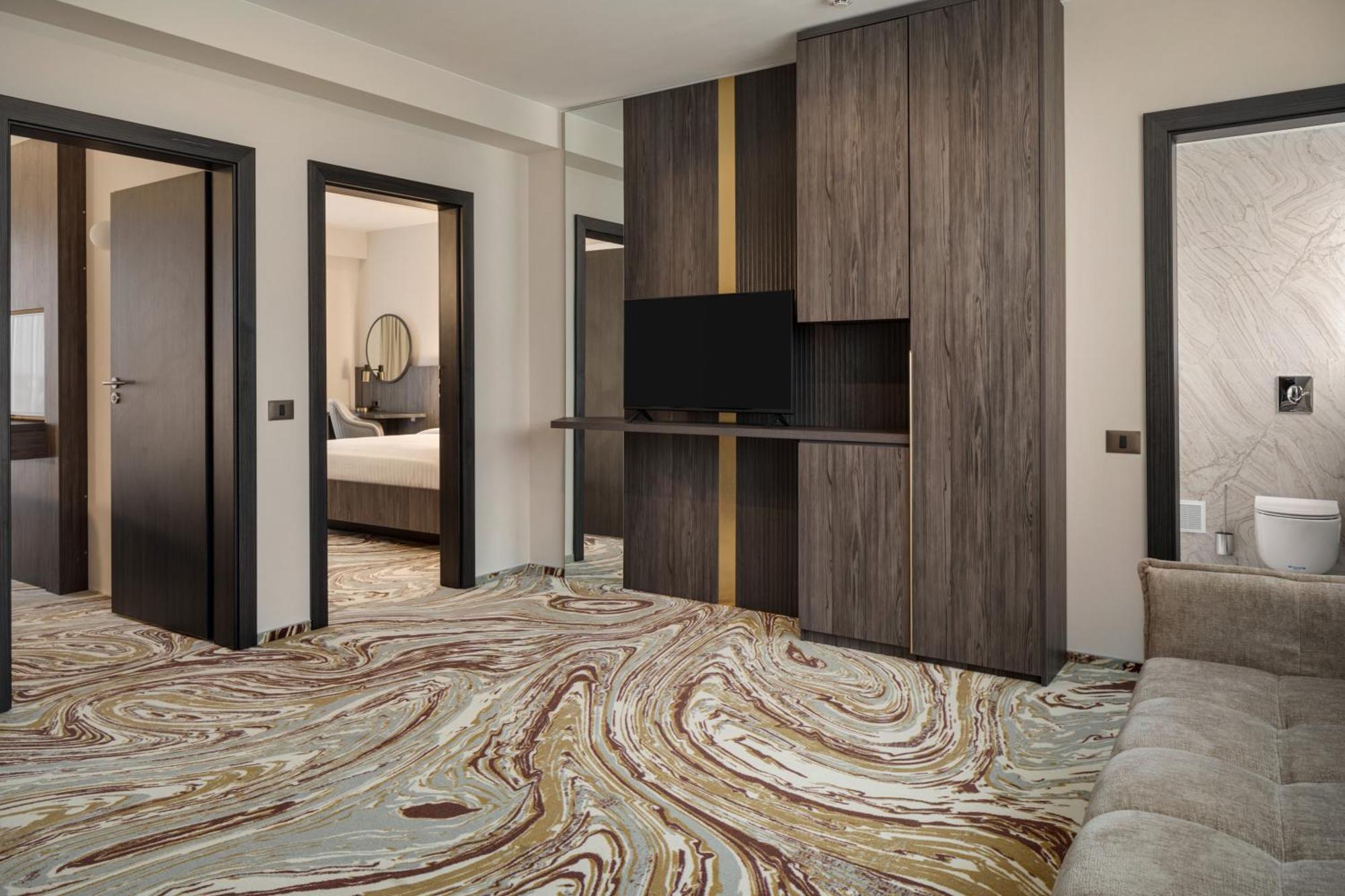 Ramada By Wyndham Bucharest Otopeni Airport Exteriér fotografie